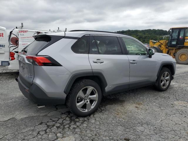 Photo 3 from auction – 2021 TOYOTA RAV4 XLE P with VIN JTMB6RFV2MD009263
