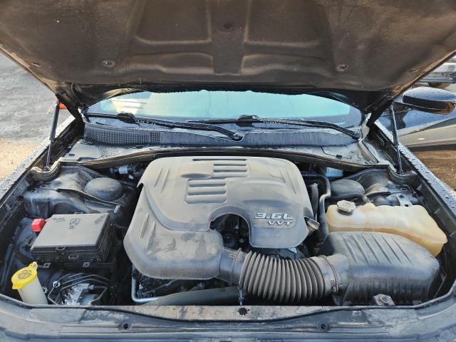 Photo 11 from auction – 2018 CHRYSLER 300 TOURIN with VIN 2C3CCARG9JH309185