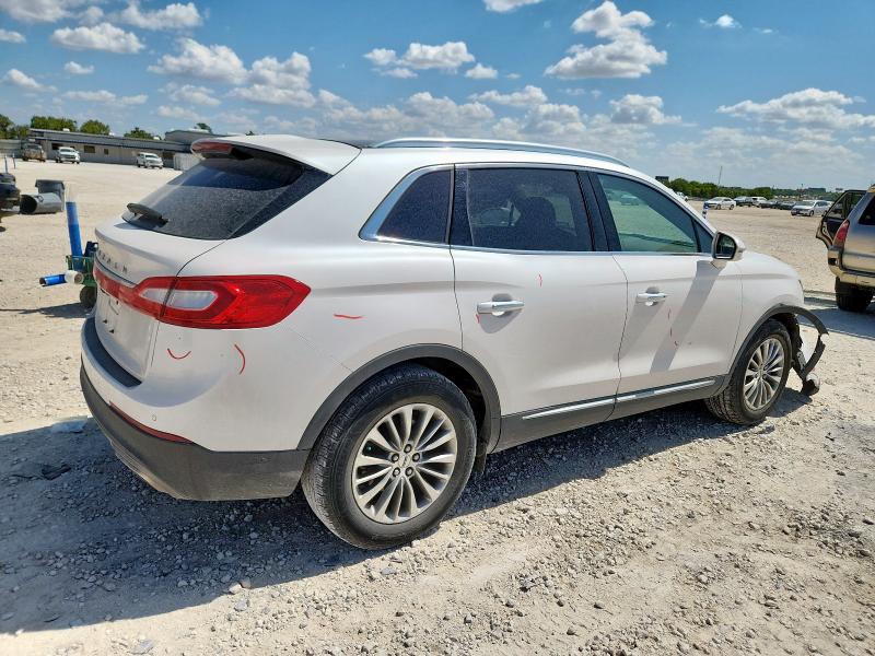 Photo 3 from auction – 2017 LINCOLN MKX RESERV with VIN 2LMPJ6LR8HBL54030