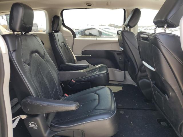 Photo 10 from auction – 2018 CHRYSLER PACIFICA with VIN 2C4RC1GG3JR251948