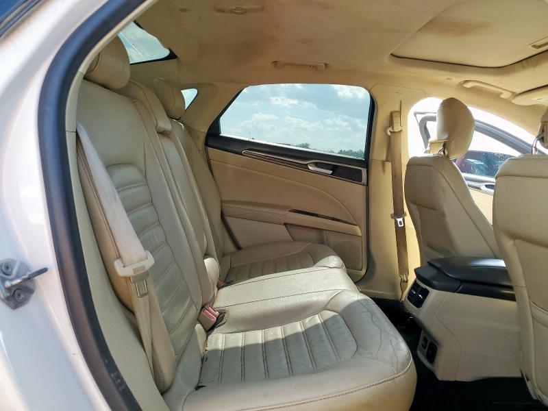 Photo 10 from auction – 2014 FORD FUSION SE PHEV with VIN 3FA6P0PU1ER226589
