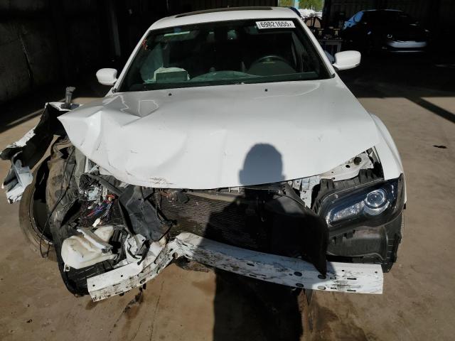 Photo 11 from auction – 2016 CHRYSLER 300 S with VIN 2C3CCABG9GH320755