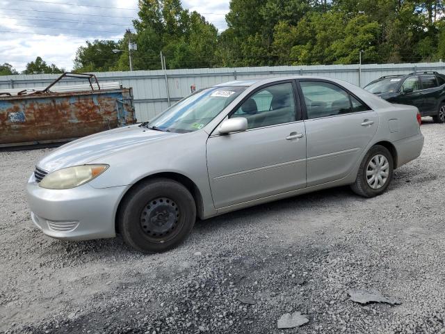 TOYOTA CAMRY LE 2006 with VIN 4T1BE30K76U165103 - Photo from auction