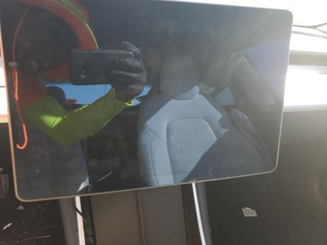 Photo 9 from auction – 2018 TESLA MODEL 3 with VIN 5YJ3E1EB0JF135285