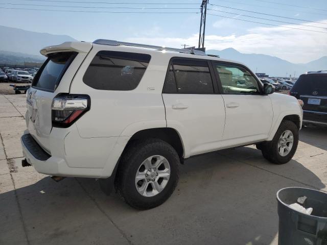 Photo 3 from auction – 2017 TOYOTA 4RUNNER SR with VIN JTEBU5JR1H5435479