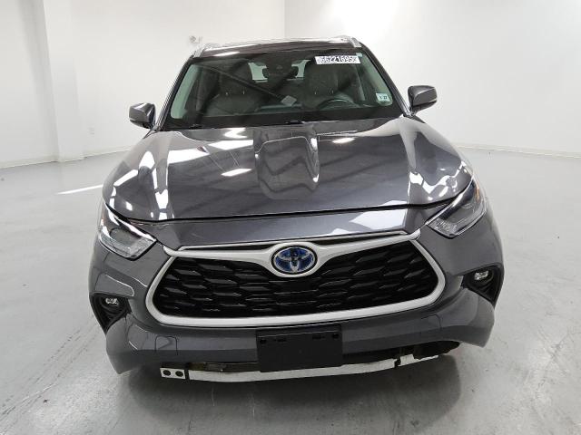 Photo 5 from auction – 2022 TOYOTA HIGHLANDER with VIN 5TDGBRCH5NS550491