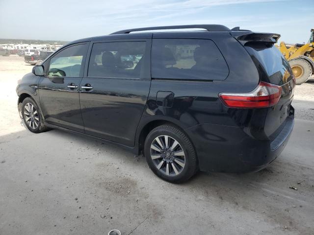 Photo 2 from auction – 2018 TOYOTA SIENNA XLE with VIN 5TDDZ3DC9JS206770
