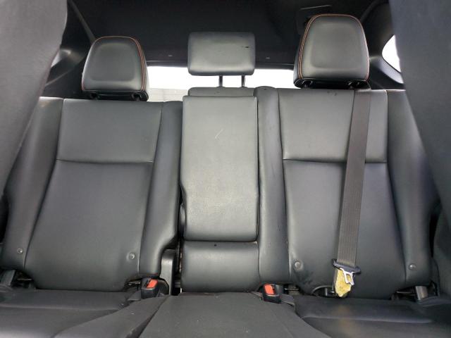 Photo 10 from auction – 2017 TOYOTA RAV4 SE with VIN JTMNFREV9HJ710534