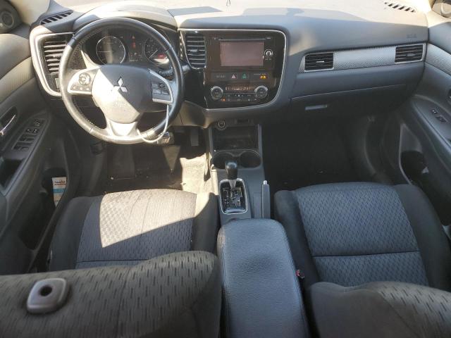 Photo 8 from auction – 2014 MITSUBISHI OUTLANDER with VIN JA4AD3A36EZ012895