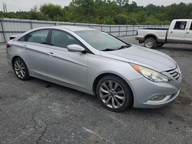 Photo 4 from auction – 2013 HYUNDAI SONATA SE with VIN 5NPEC4AC2DH611010