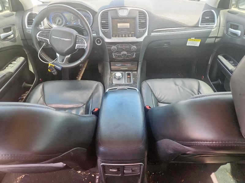Photo 8 from auction – 2015 CHRYSLER 300 LIMITE with VIN 2C3CCAAG2FH818294