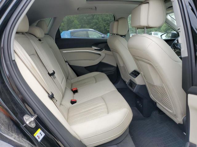 Photo 11 from auction – 2019 AUDI E-TRON with VIN WA1LAAGE6KB008803