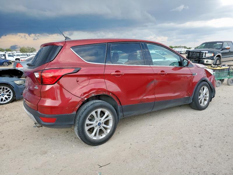 Photo 3 from auction – 2019 FORD ESCAPE SE with VIN 1FMCU0GD7KUB85892