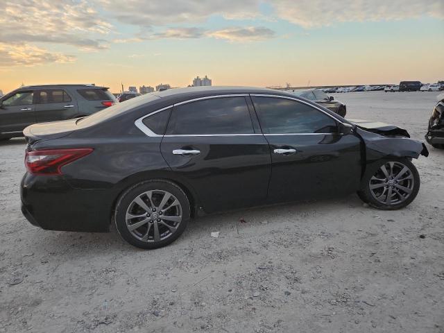 Photo 3 from auction – 2018 NISSAN ALTIMA 2.5 with VIN 1N4AL3AP1JC170348