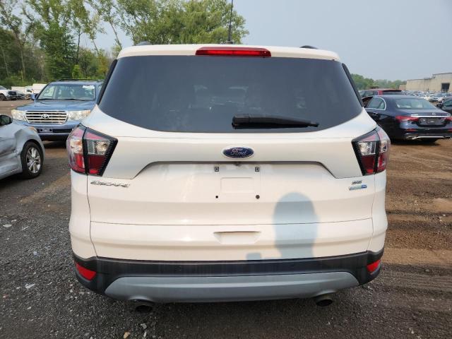 Photo 6 from auction – 2017 FORD ESCAPE SE with VIN 1FMCU9GD5HUC92016