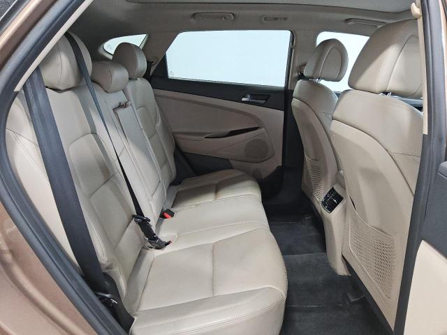 Photo 11 from auction – 2016 HYUNDAI TUCSON LIM with VIN KM8J33A20GU164635