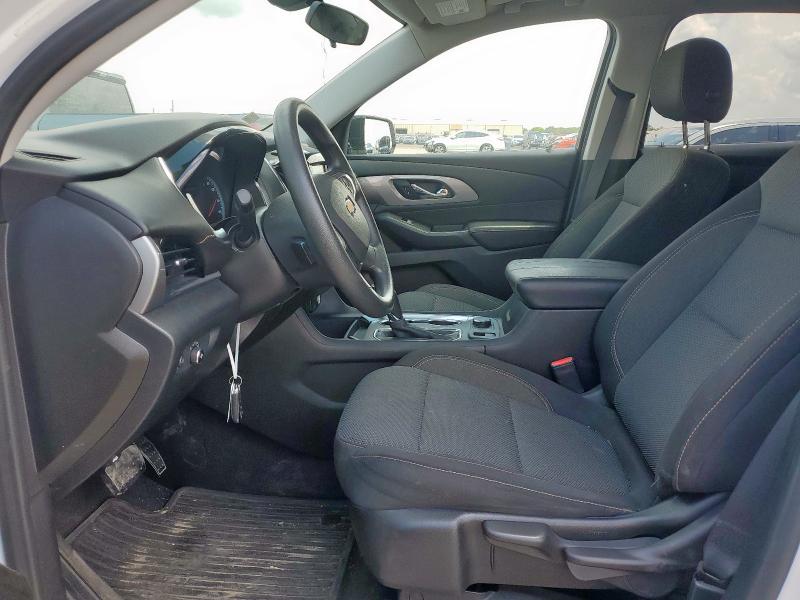 Photo 7 from auction – 2019 CHEVROLET TRAVERSE L with VIN 1GNERFKW3KJ319994