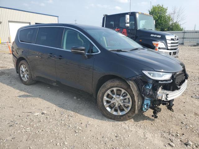 Photo 4 from auction – 2023 CHRYSLER PACIFICA TOURING L with VIN 2C4RC3BG0PR501772