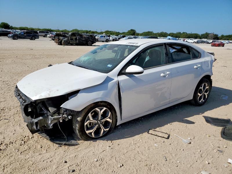 Photo 1 from auction – 2021 KIA FORTE FE with VIN 3KPF24AD6ME297771