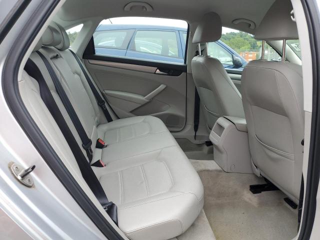 Photo 10 from auction – 2014 VOLKSWAGEN PASSAT S with VIN 1VWAP7A36EC018300