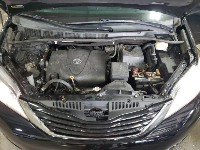 Photo 12 from auction – 2017 TOYOTA SIENNA LE with VIN 5TDKZ3DC4HS900722