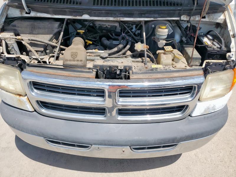 Photo 12 from auction – 2002 DODGE RAM WAGON with VIN 2B5WB35Z42K111092