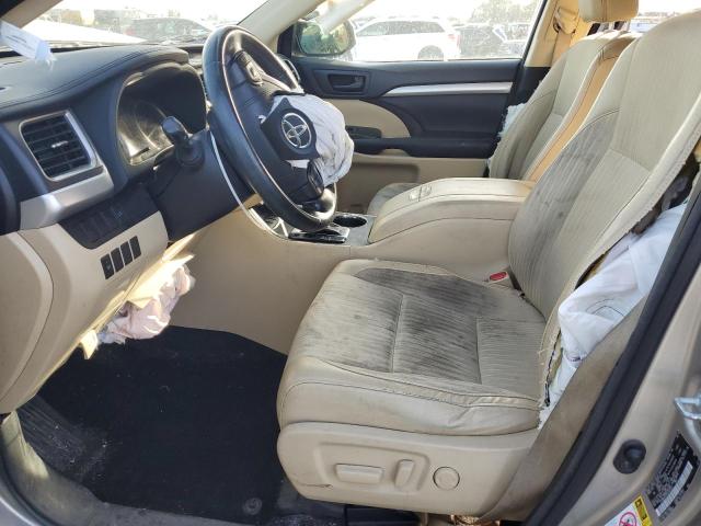 Photo 7 from auction – 2016 TOYOTA HIGHLANDER with VIN 5TDBKRFH7GS324557