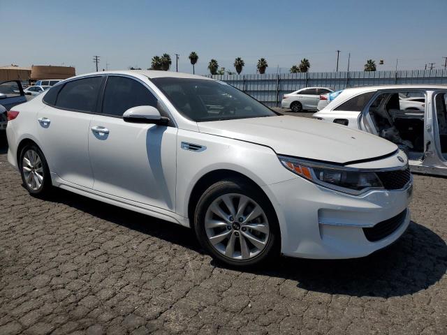 Photo 4 from auction – 2018 KIA OPTIMA LX with VIN 5XXGT4L34JG265393