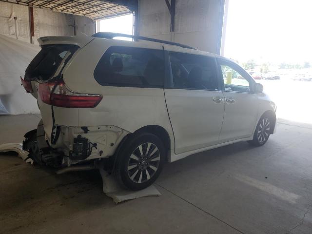 Photo 3 from auction – 2020 TOYOTA SIENNA XLE with VIN 5TDDZ3DC0LS239417