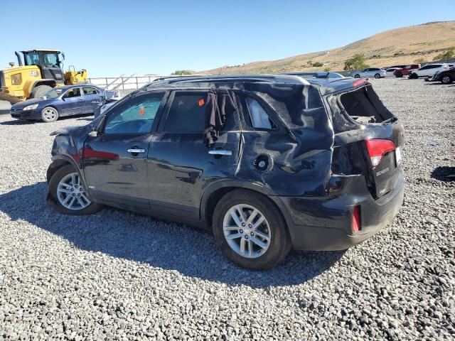 Photo 2 from auction – 2015 KIA SORENTO LX with VIN 5XYKTDA72FG631628