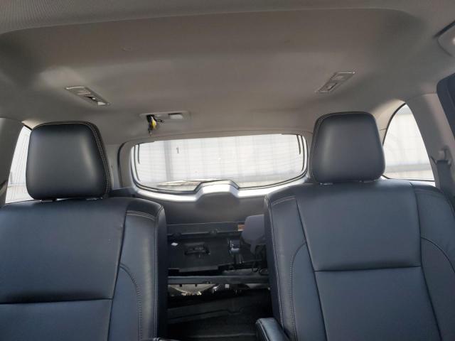 Photo 10 from auction – 2018 TOYOTA HIGHLANDER SE with VIN 5TDKZRFH3JS244563