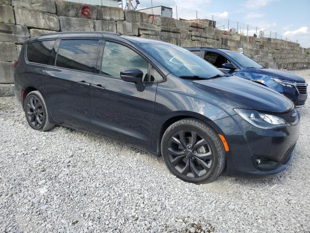 Photo 4 from auction – 2019 CHRYSLER PACIFICA LIMITED with VIN 2C4RC1GG0KR590099