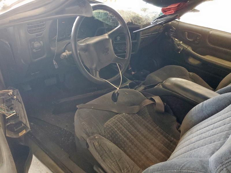 صورة رقم 8 من المزاد - 2001 CHEVROLET BLAZER مع VIN 1GNCS13W212105701