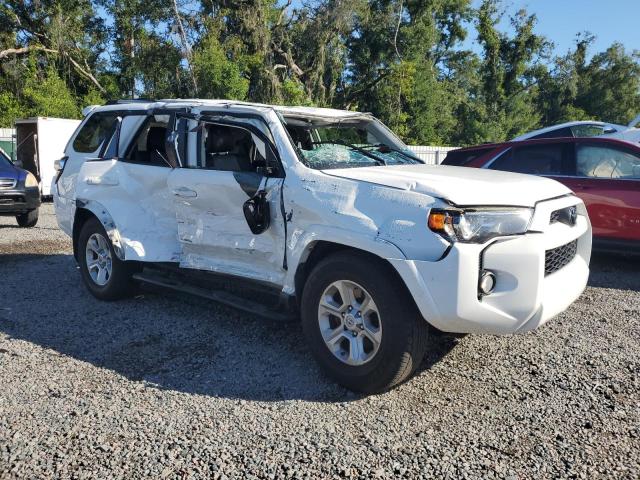 Photo 4 from auction – 2019 TOYOTA 4RUNNER SR5 with VIN JTEZU5JR3K5209580