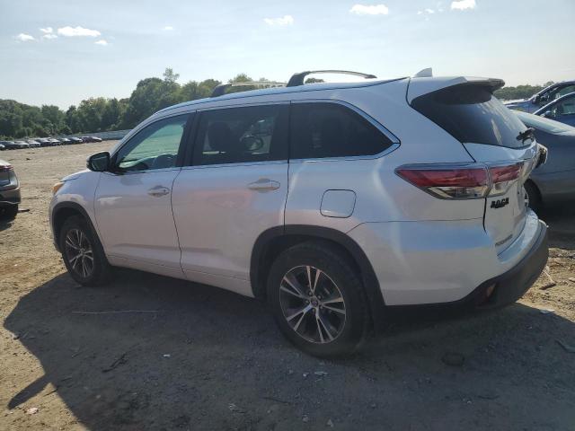 Photo 2 from auction – 2016 TOYOTA HIGHLANDER with VIN 5TDJKRFH9GS325429
