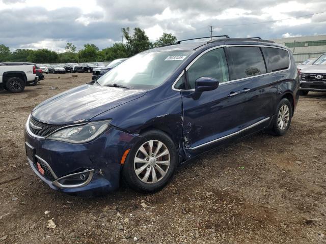 CHRYSLER PACIFICA T 2017 with VIN 2C4RC1BG5HR576764 - Photo from auction