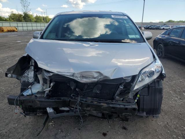 Photo 5 from auction – 2018 TOYOTA SIENNA LE with VIN 5TDKZ3DC7JS948303