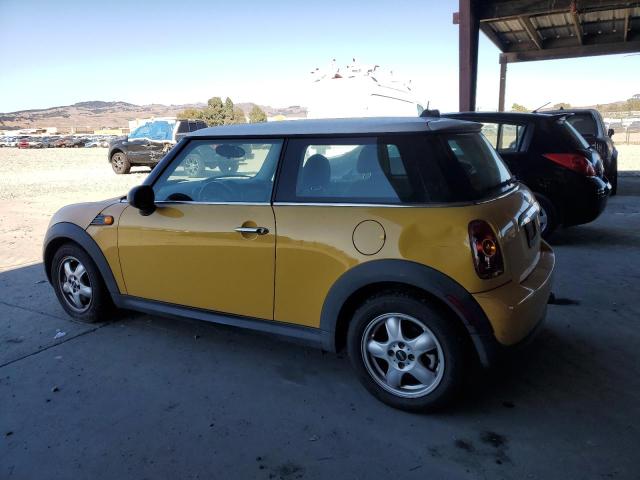 Photo 2 from auction – 2007 MINI COOPER with VIN WMWMF33507TT58276