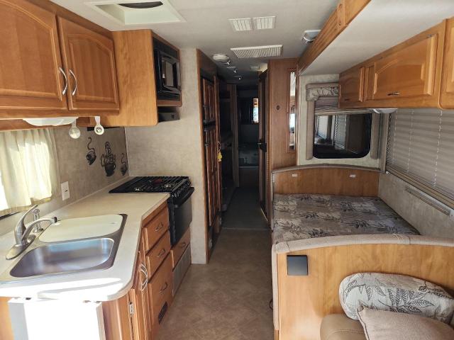 Photo 6 from auction – 2007 FTWD MOTORHOME with VIN 5B4MP67G673423666