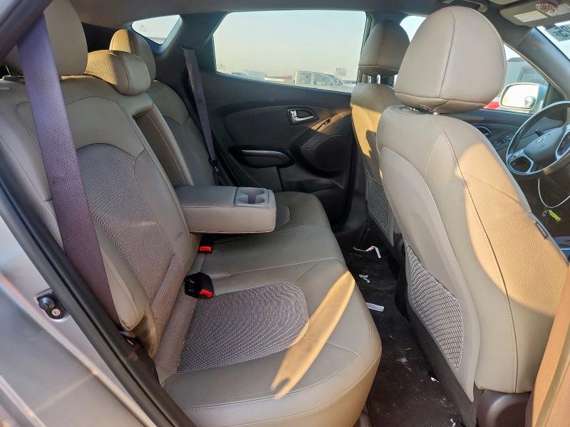 Photo 11 from auction – 2015 HYUNDAI TUCSON LIM with VIN KM8JU3AG3FU043718