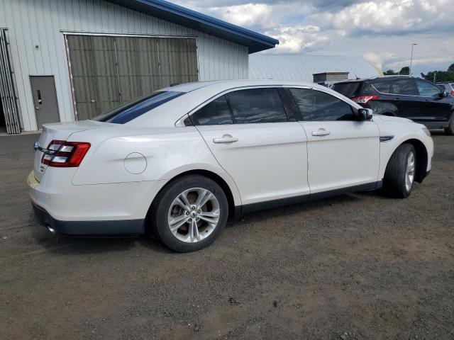 Photo 3 from auction – 2014 FORD TAURUS SEL with VIN 1FAHP2H82EG135974
