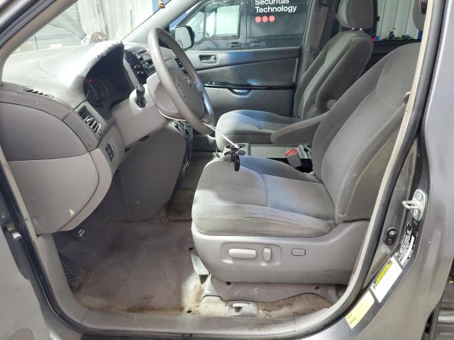 Photo 7 from auction – 2005 TOYOTA SIENNA CE with VIN 5TDZA23C85S373782