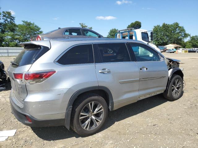 Photo 3 from auction – 2016 TOYOTA HIGHLANDER with VIN 5TDJKRFH0GS304288