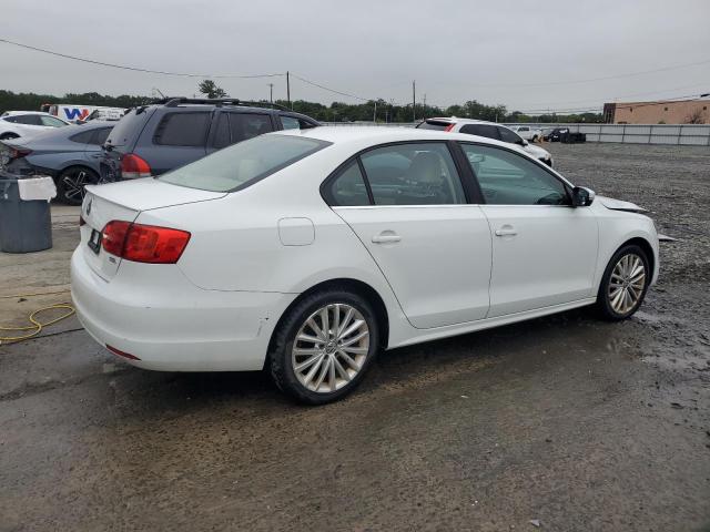 Photo 3 from auction – 2014 VOLKSWAGEN JETTA SEL with VIN 3VWL17AJ4EM422302