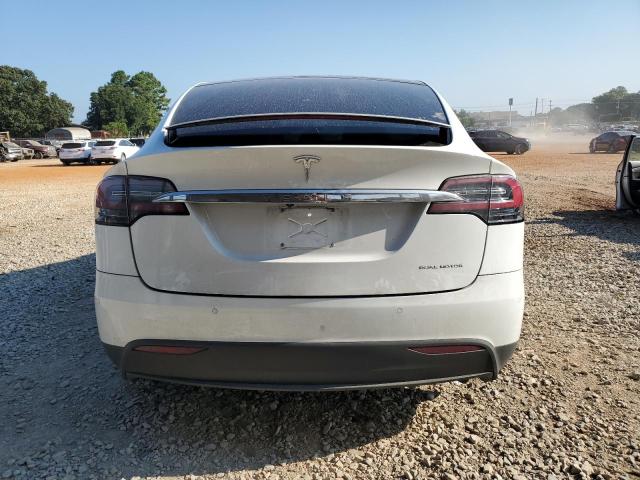 Photo 6 from auction – 2020 TESLA MODEL X with VIN 5YJXCAE29LF218059
