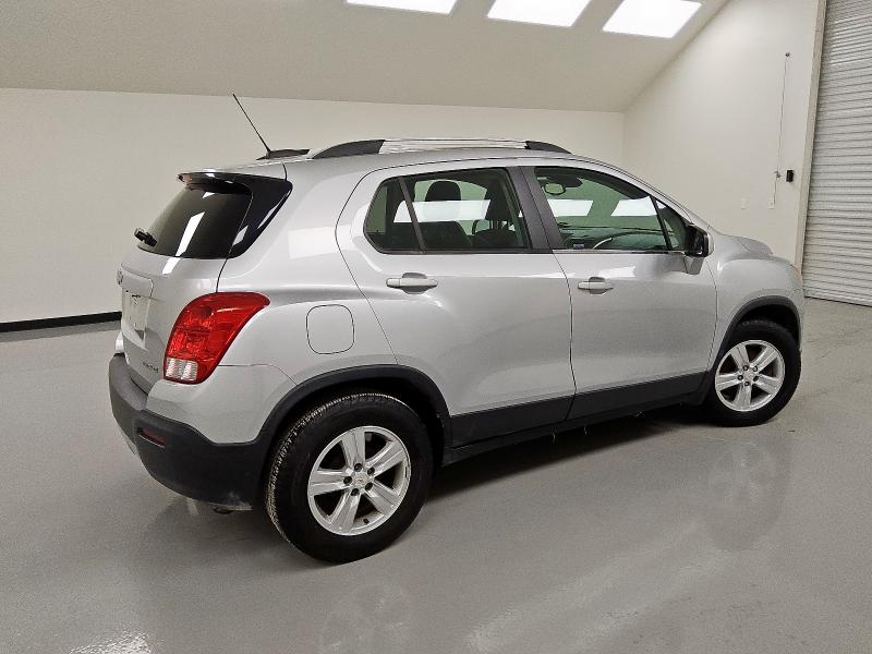 Photo 3 from auction – 2016 CHEVROLET TRAX 1LT with VIN KL7CJLSB9GB626328