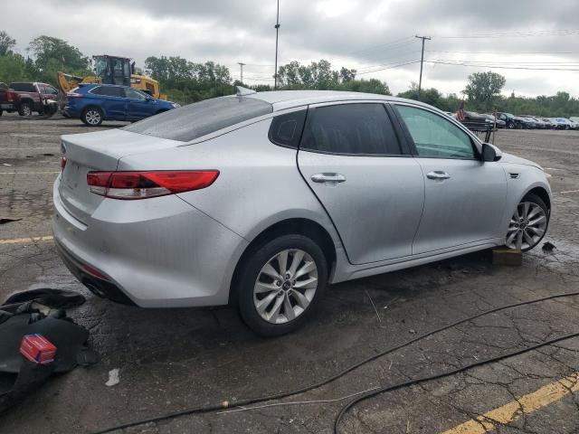 Photo 3 from auction – 2018 KIA OPTIMA LX with VIN 5XXGT4L33JG259844