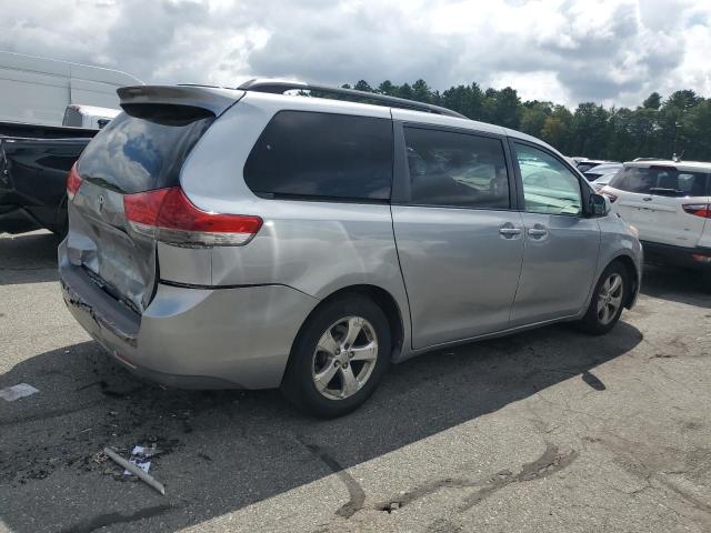 Photo 3 from auction – 2013 TOYOTA SIENNA LE with VIN 5TDKK3DC4DS340635