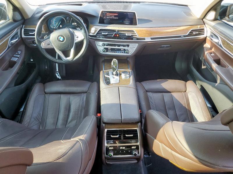 Photo 8 from auction – 2016 BMW 740 I with VIN WBA7E2C56GG504652