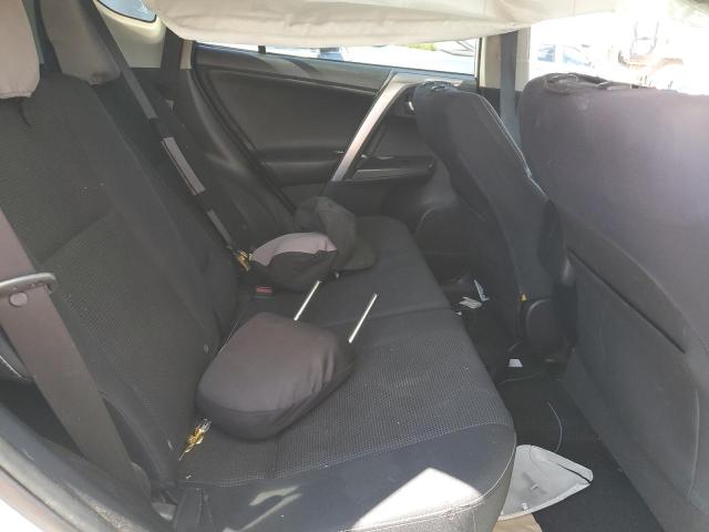Photo 11 from auction – 2017 TOYOTA RAV4 XLE with VIN JTMRFREV2HJ115218